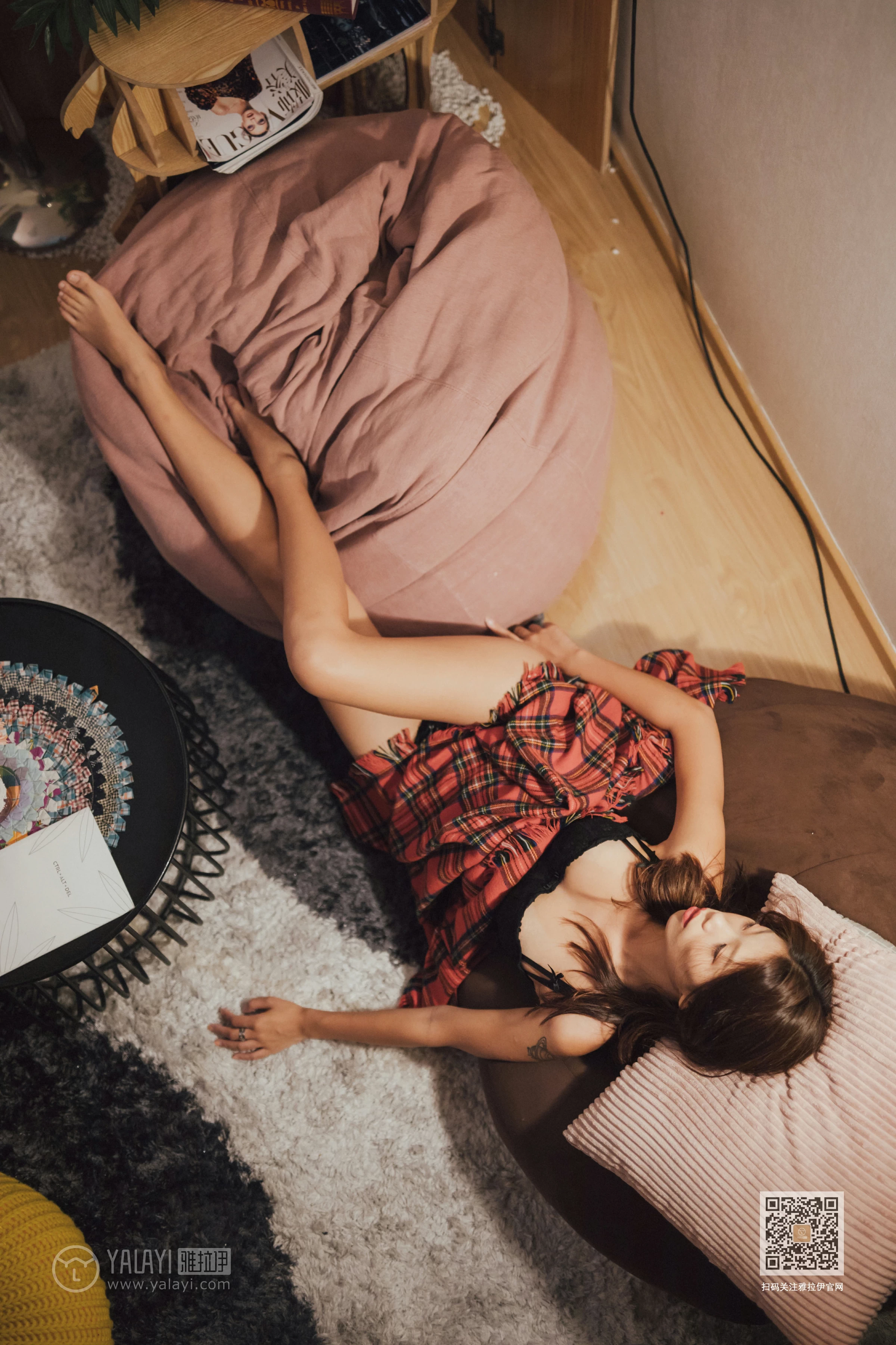 [YALAYI雅拉伊]Vol.548 梦境里的情人 静初 黑色蕾丝内衣性感私房写真集第6张