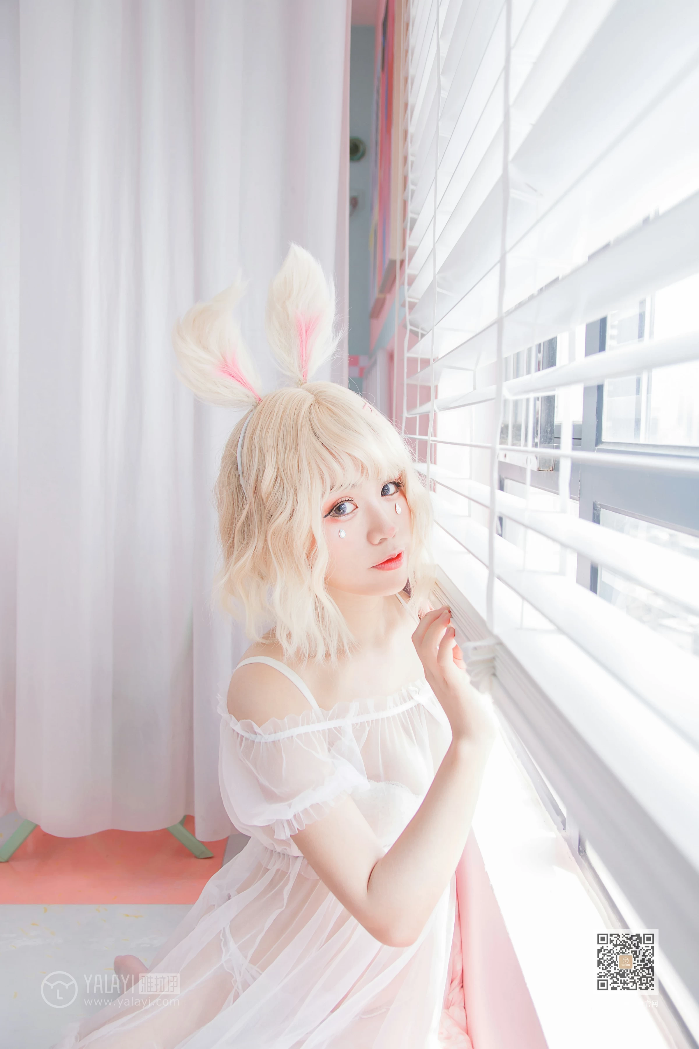 [YALAYI雅拉伊]Vol.557 阿狸的糖果罐 安安 透视情趣制服内衣加白色丝袜美腿玉足性感私房写真集第7张