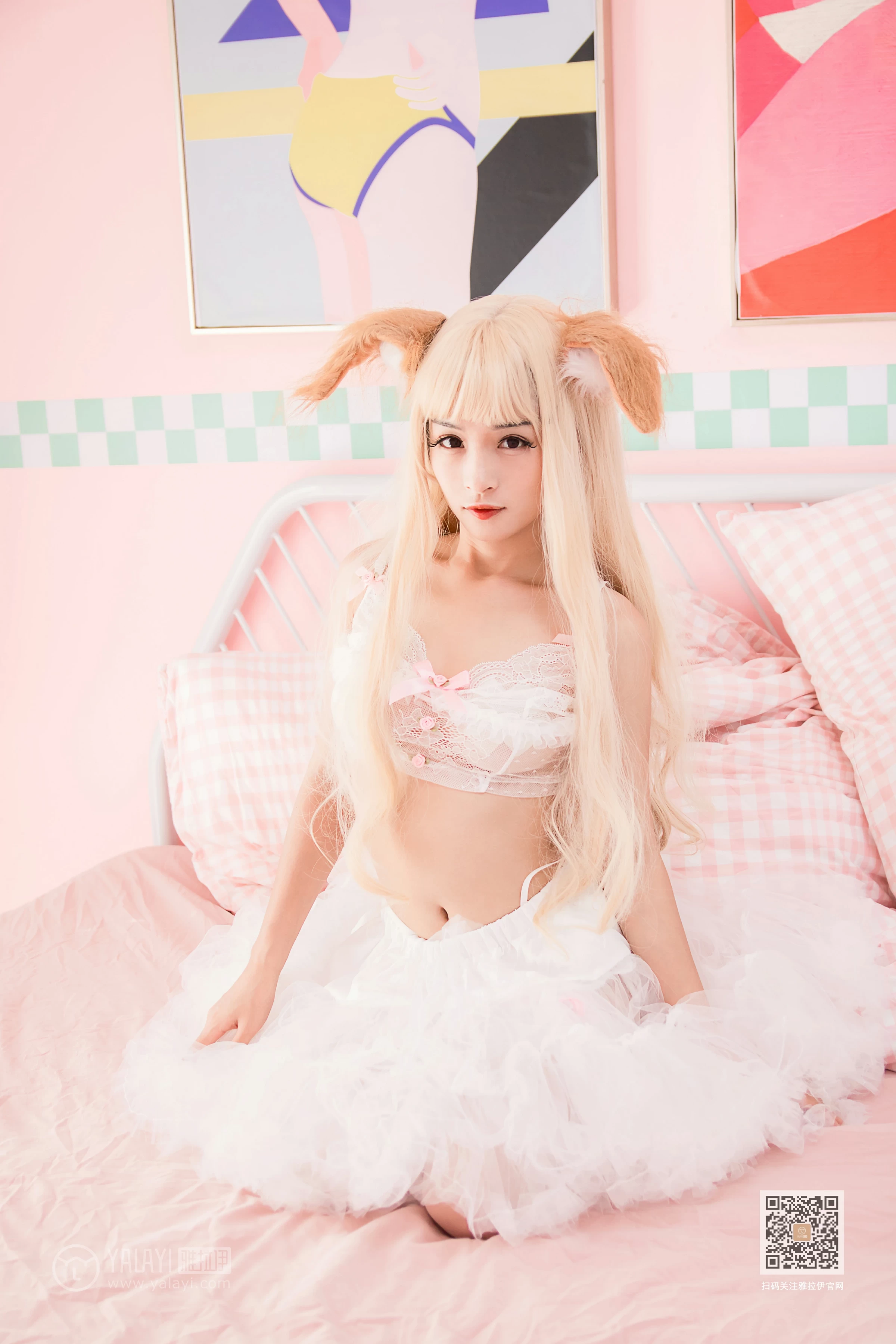 [YALAYI雅拉伊]Vol.562 二代妖精 艾丽 粉色透视情趣内衣加粉色丝袜美腿性感私房写真集第6张