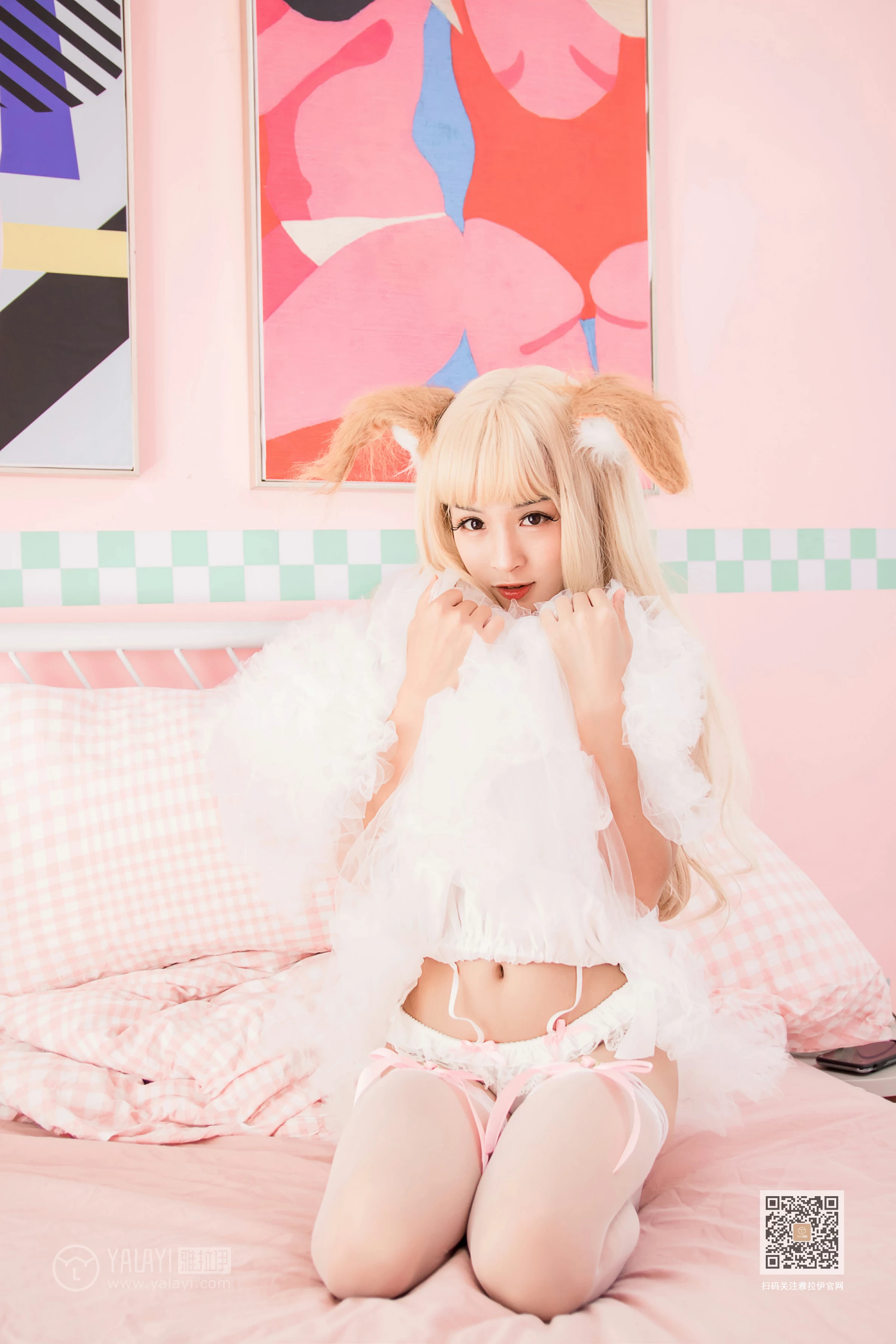 [YALAYI雅拉伊]Vol.562 二代妖精 艾丽 粉色透视情趣内衣加粉色丝袜美腿性感私房写真集第10张