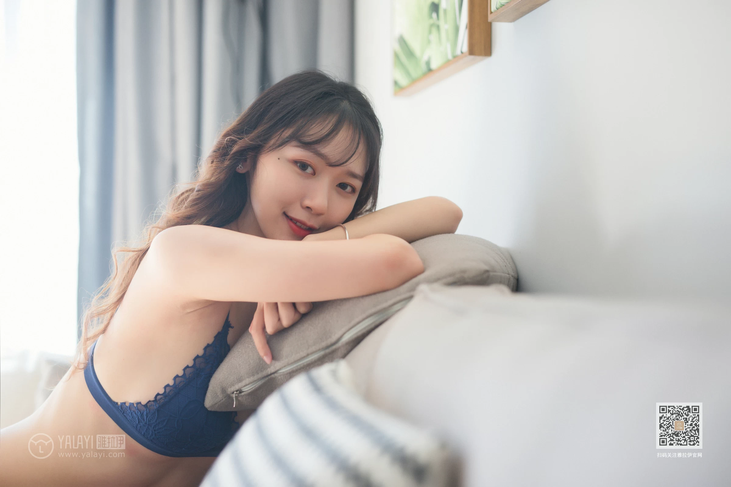 [YALAYI雅拉伊]Vol.568 想见你 晓琳 蓝色蕾丝内衣性感私房写真集第5张