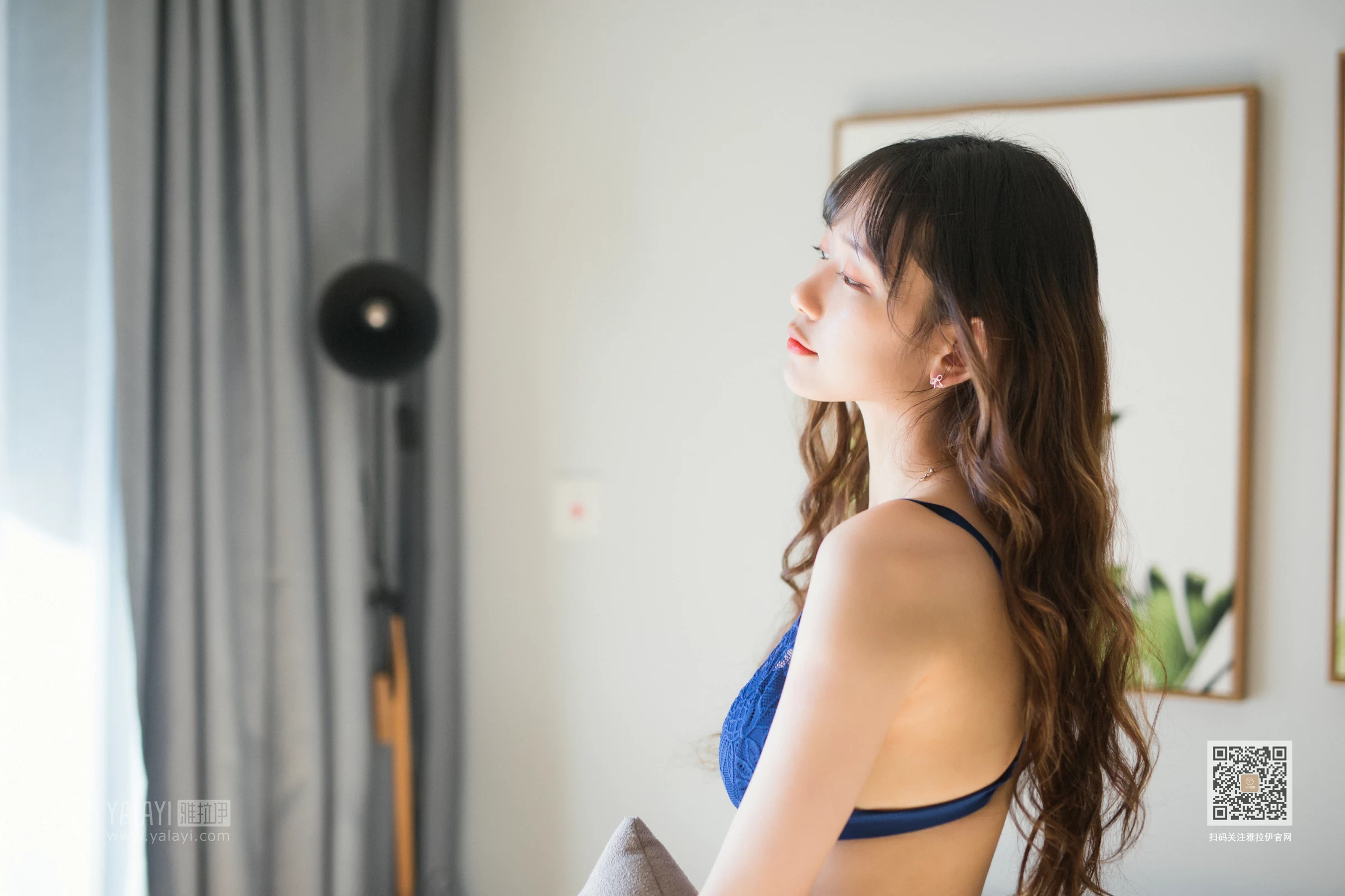 [YALAYI雅拉伊]Vol.568 想见你 晓琳 蓝色蕾丝内衣性感私房写真集第10张
