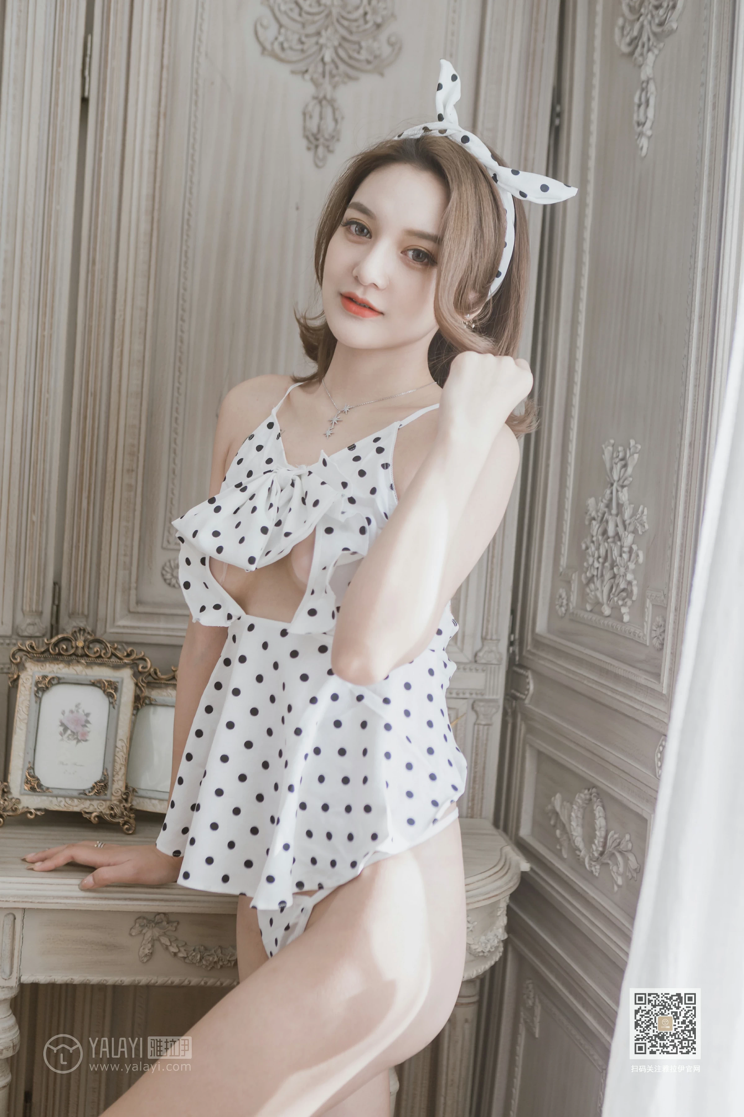 [YALAYI雅拉伊]Vol.572 日光倾城 刘子炀 白色比基尼泳装性感私房写真集第3张