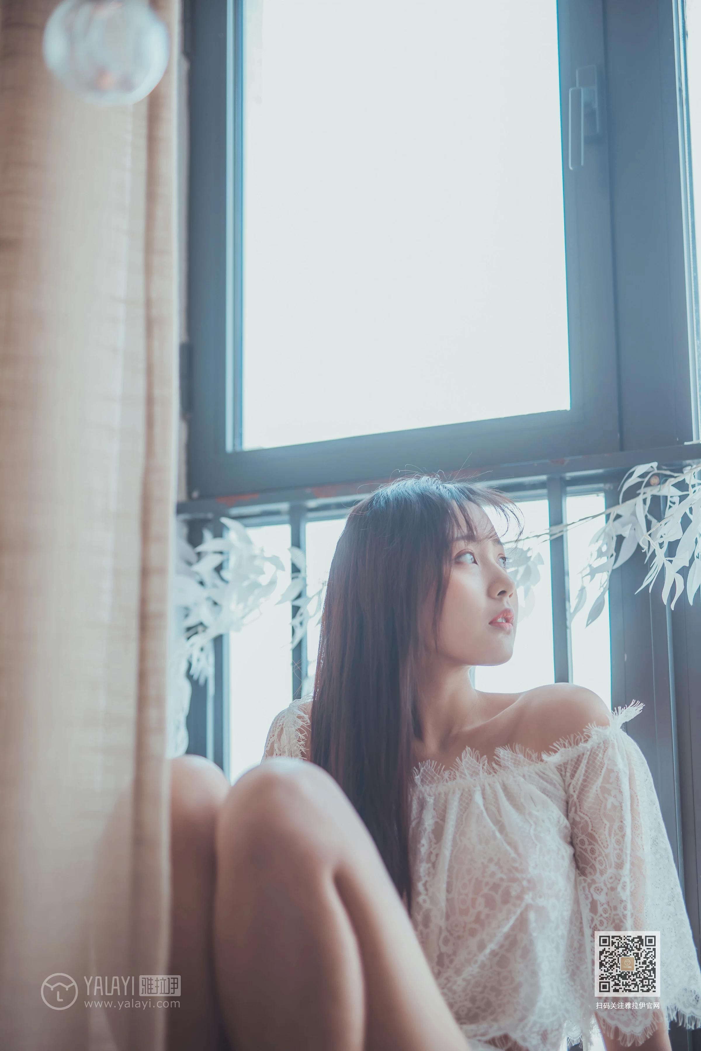 [YALAYI雅拉伊]Vol.588 清水有毒 唐芯 白色透视镂空上衣加短裤性感私房写真集第6张