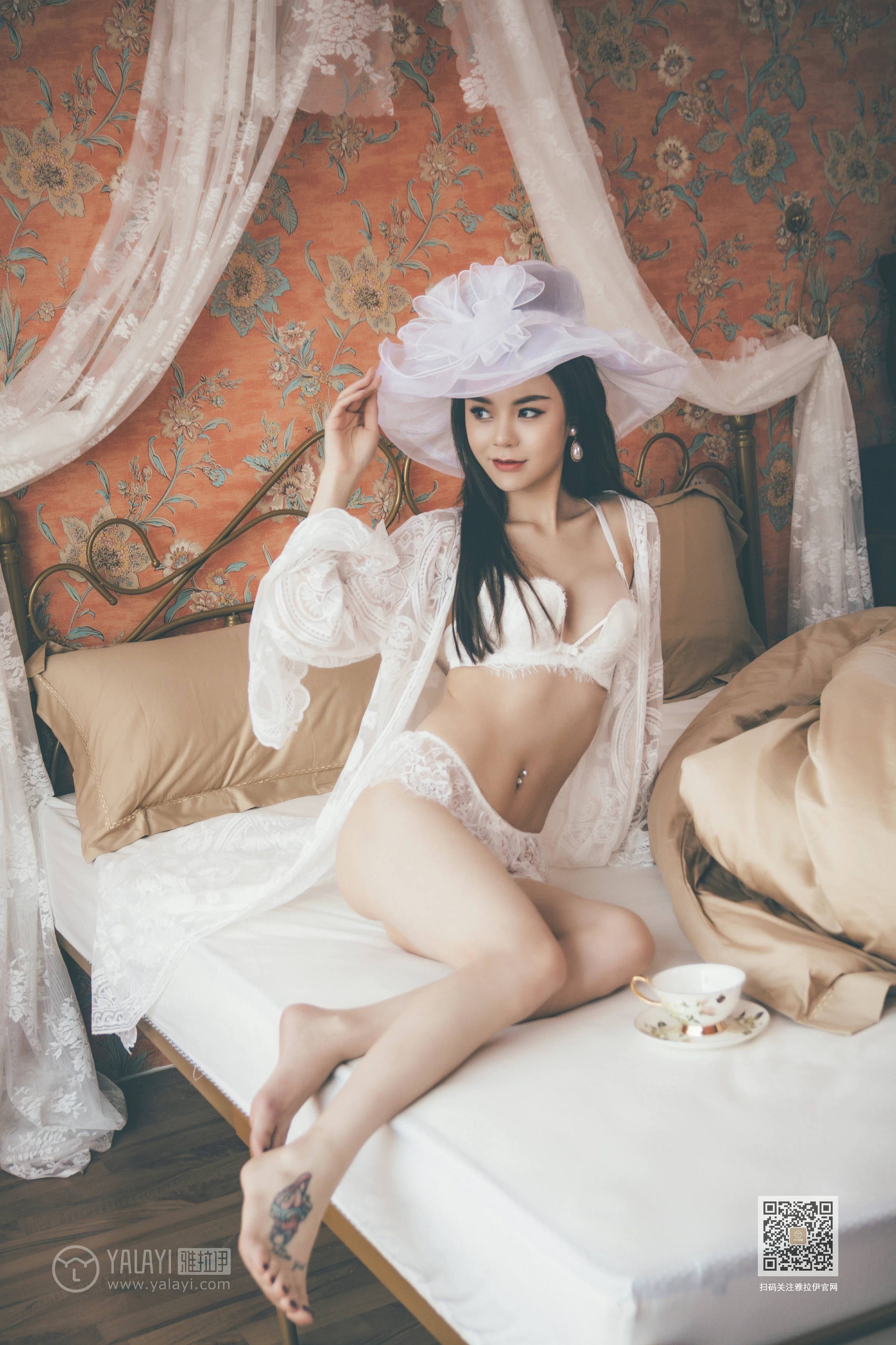 [YALAYI雅拉伊]Vol.594 第一次拍写真 蓉蓉 白色镂空睡衣加白色蕾丝内衣性感私房写真集第3张