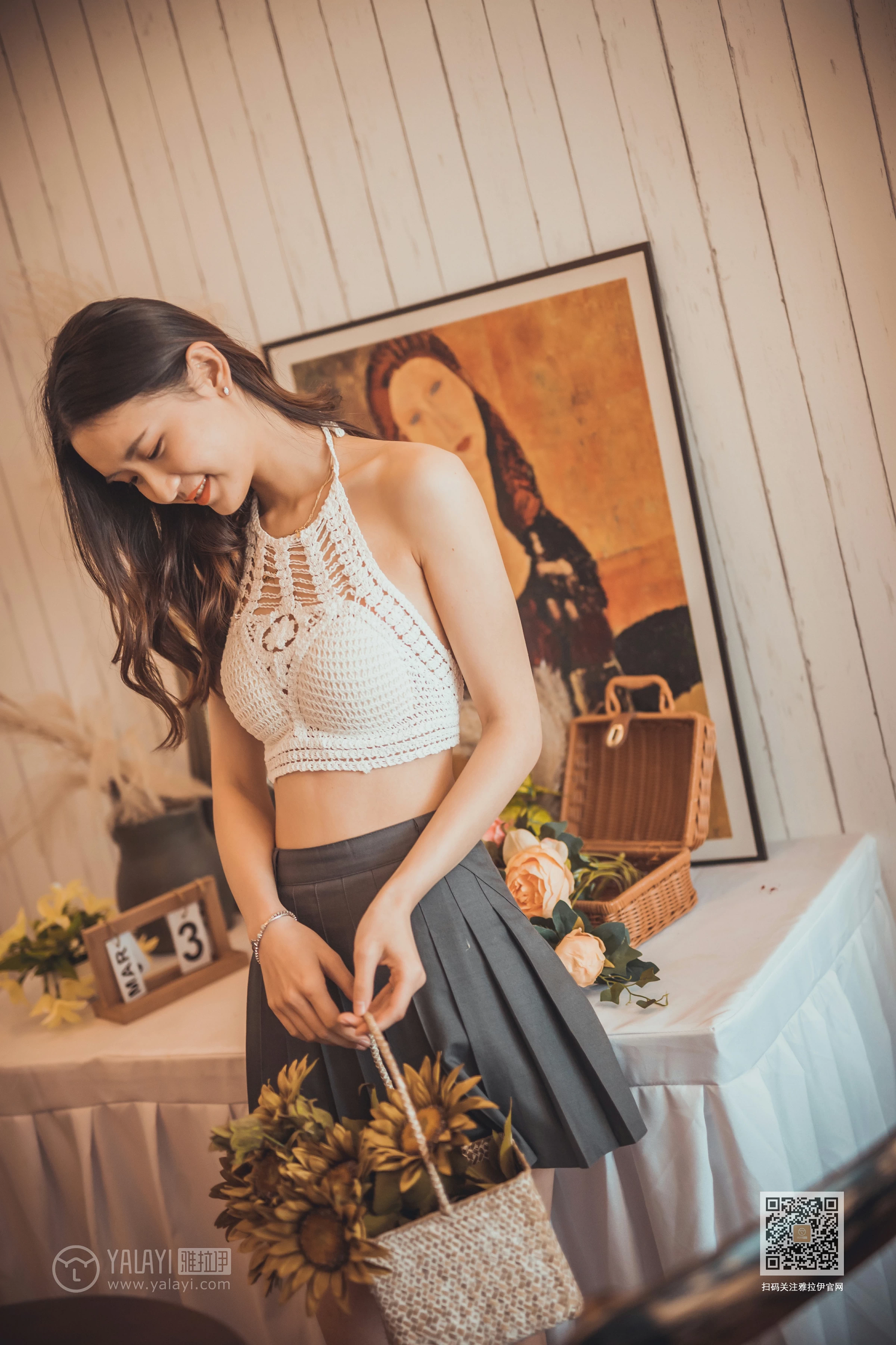 [YALAYI雅拉伊]NO.614 《我们约会吧》 尹梦 白色镂空内衣加灰色短裙性感私房写真集第9张