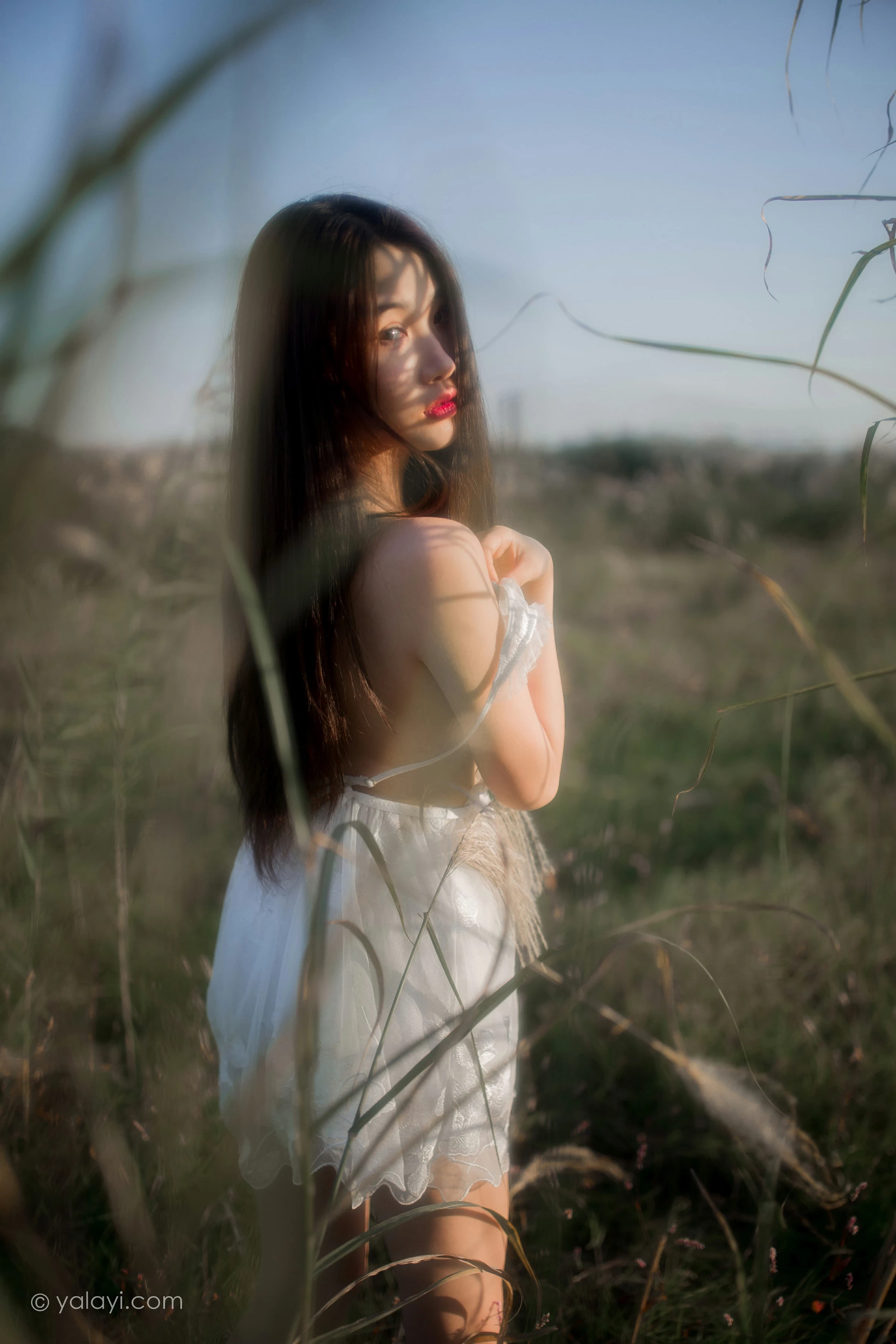 [YALAYI雅拉伊]NO.732 《寻》 籹籹仔 白色透视情趣婚纱性感私房写真集第7张