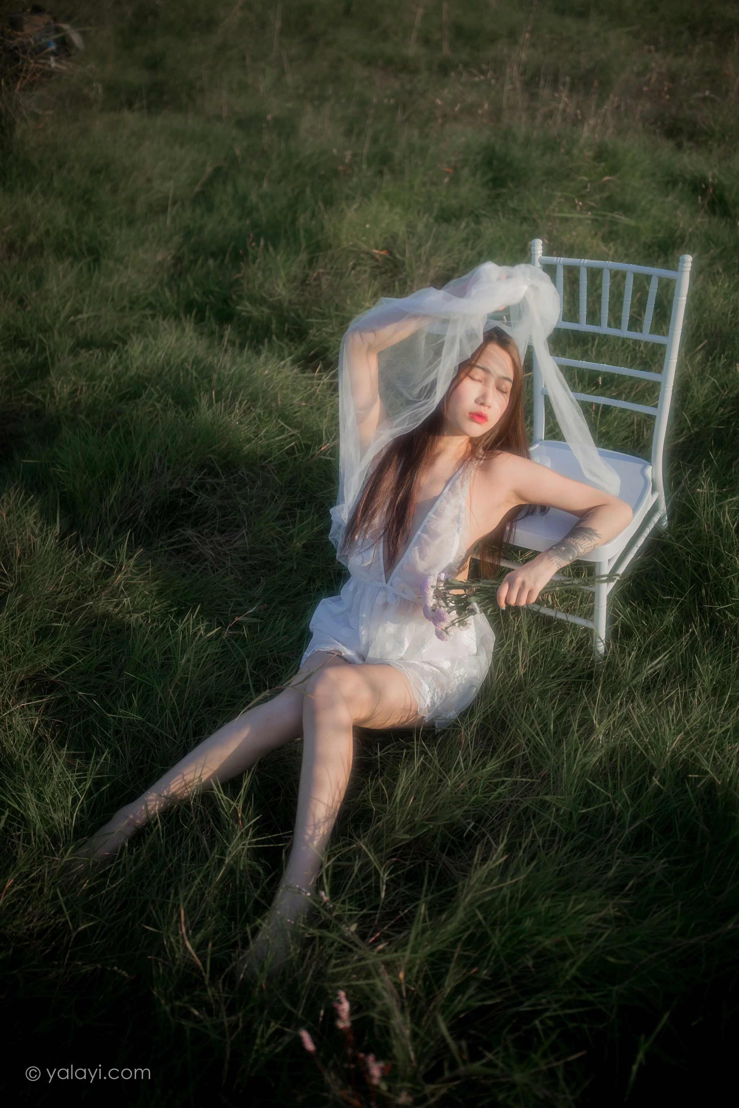 [YALAYI雅拉伊]NO.732 《寻》 籹籹仔 白色透视情趣婚纱性感私房写真集第4张