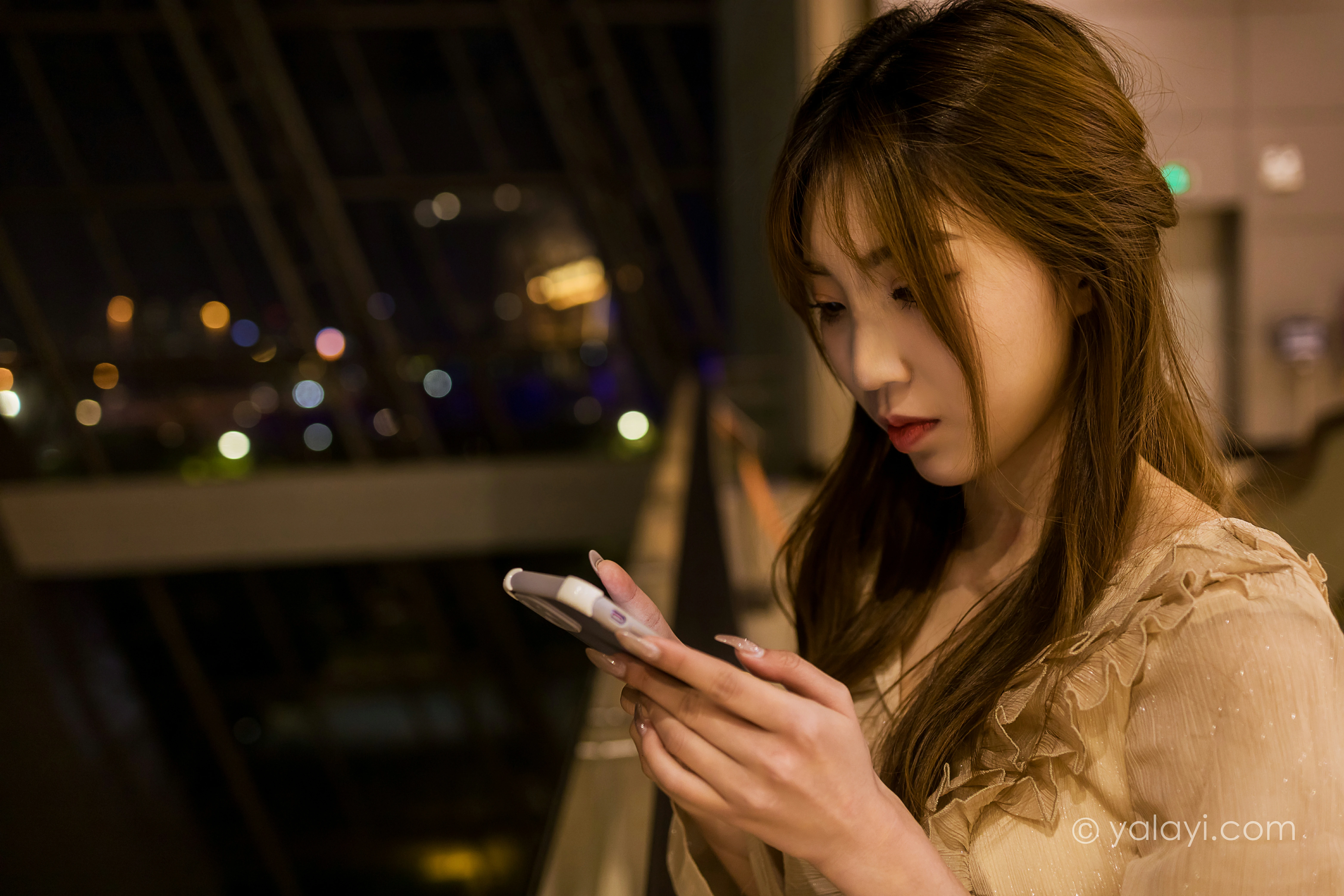 [YALAYI雅拉伊]NO.782 牵你的手 小乔 粉色透视连衣裙清纯可爱写真集第10张