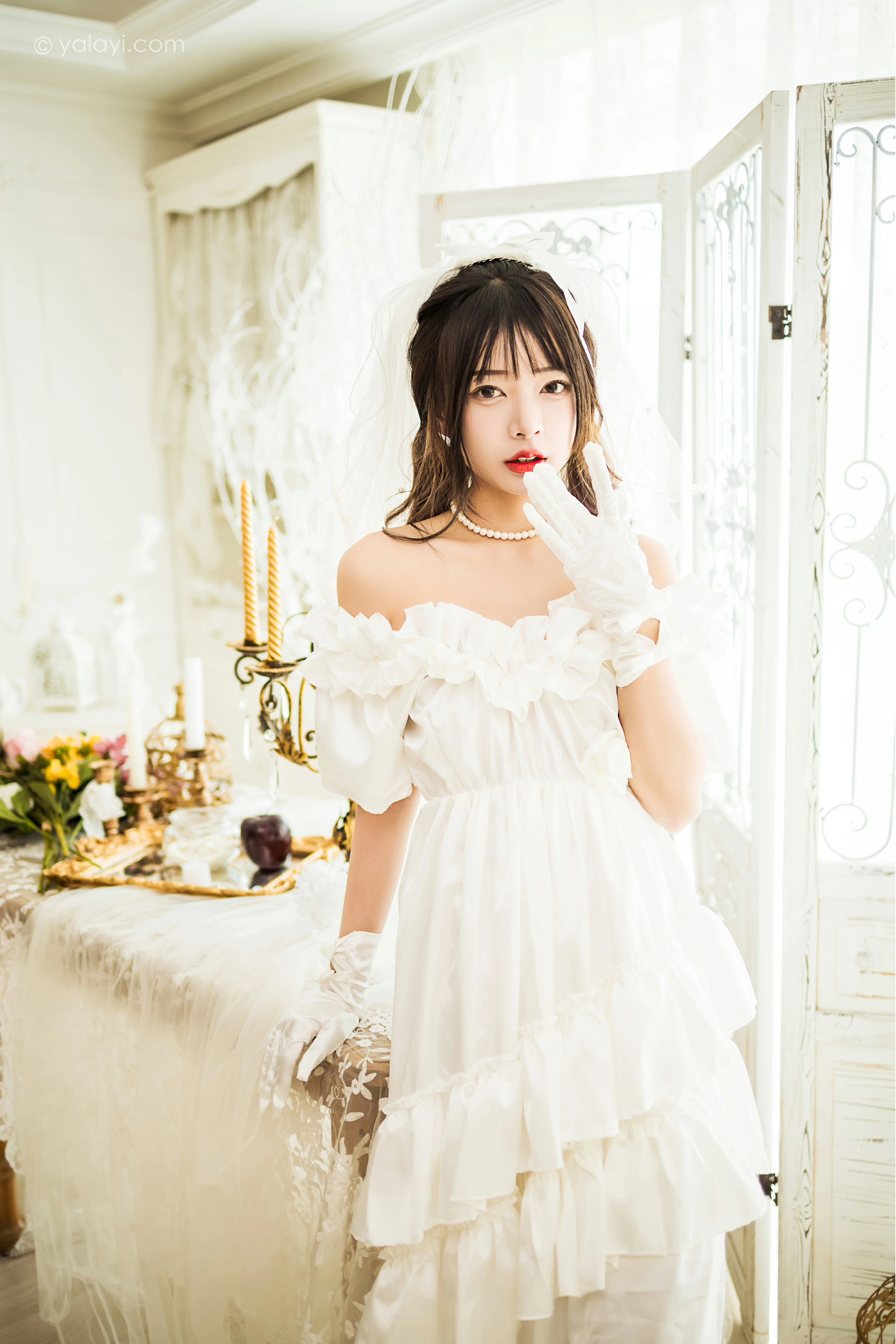 [YALAYI雅拉伊]NO.862 美丽的梦 阿禾 白色抹胸婚纱性感写真集第1张