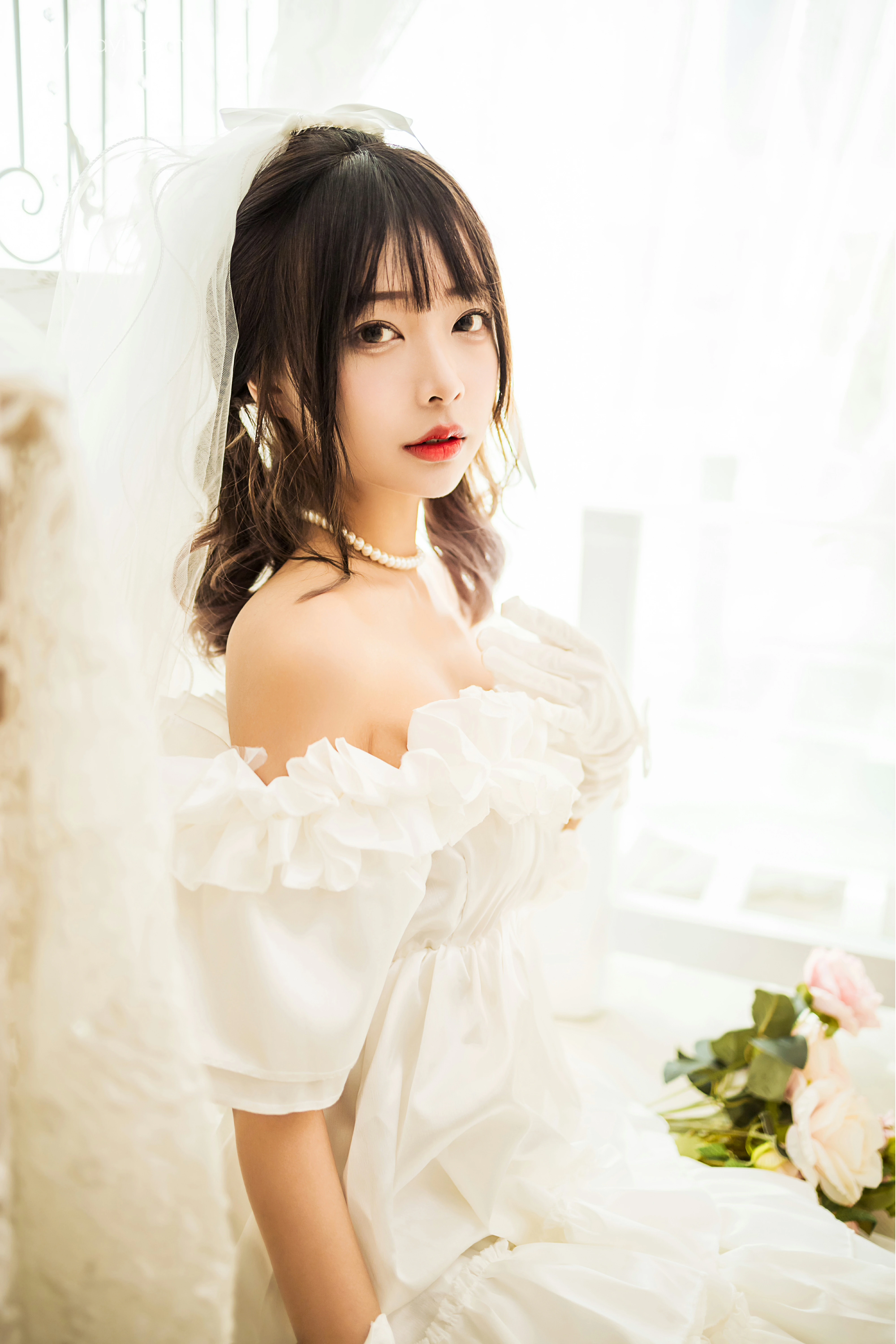 [YALAYI雅拉伊]NO.862 美丽的梦 阿禾 白色抹胸婚纱性感写真集第5张