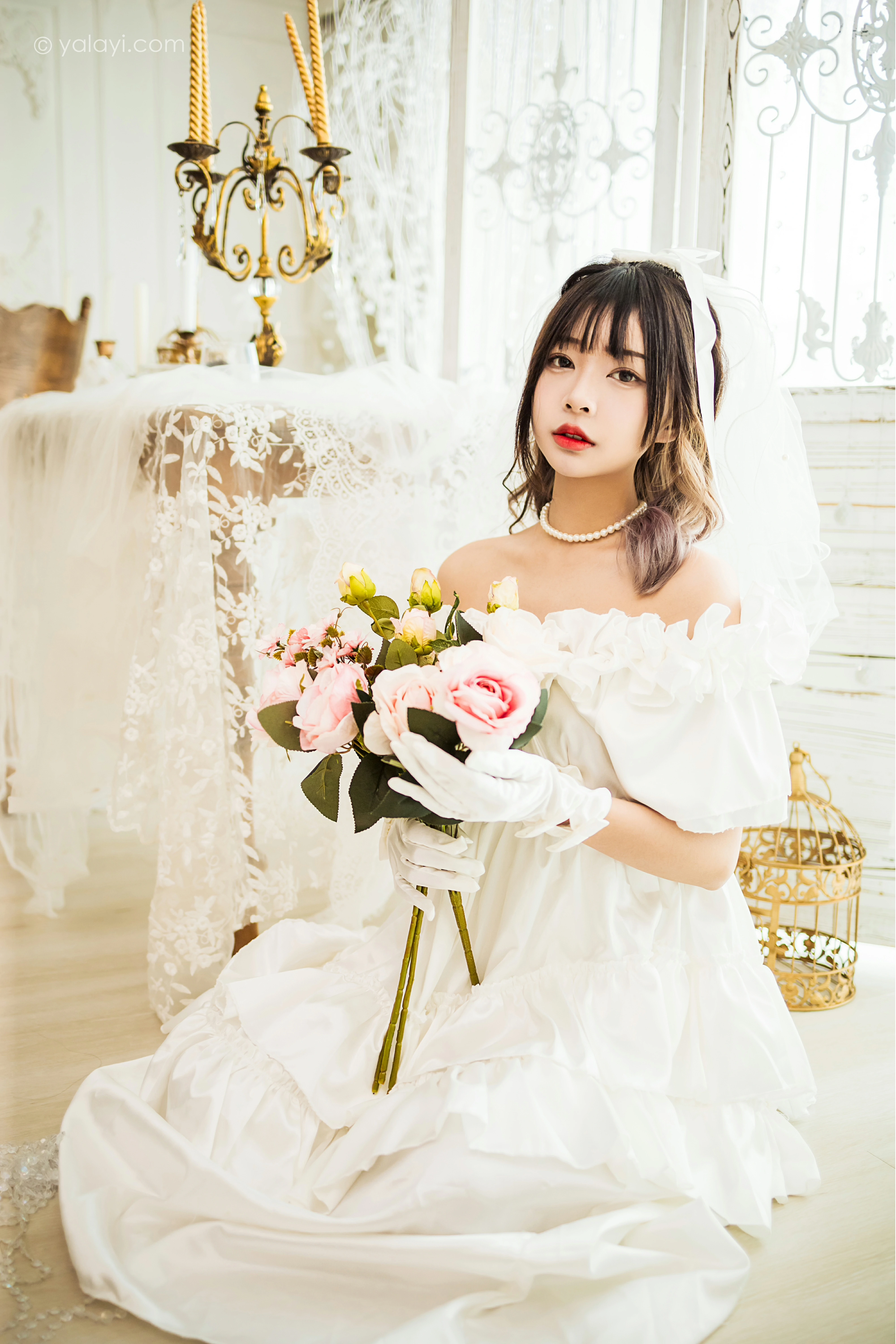 [YALAYI雅拉伊]NO.862 美丽的梦 阿禾 白色抹胸婚纱性感写真集第3张