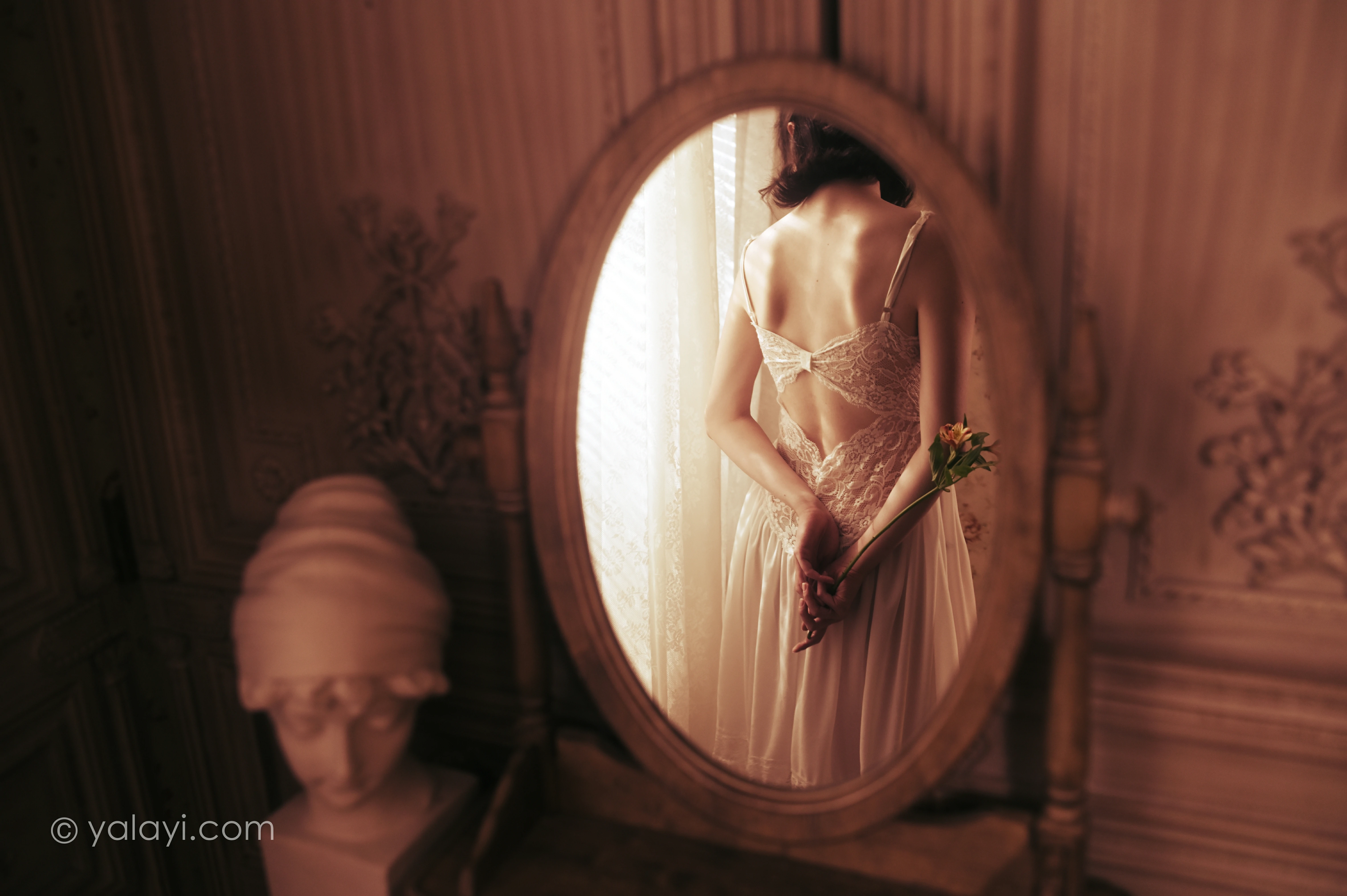 [YALAYI雅拉伊]NO.780 也曾优雅 京京 白色透视蕾丝连衣裙性感写真集第7张