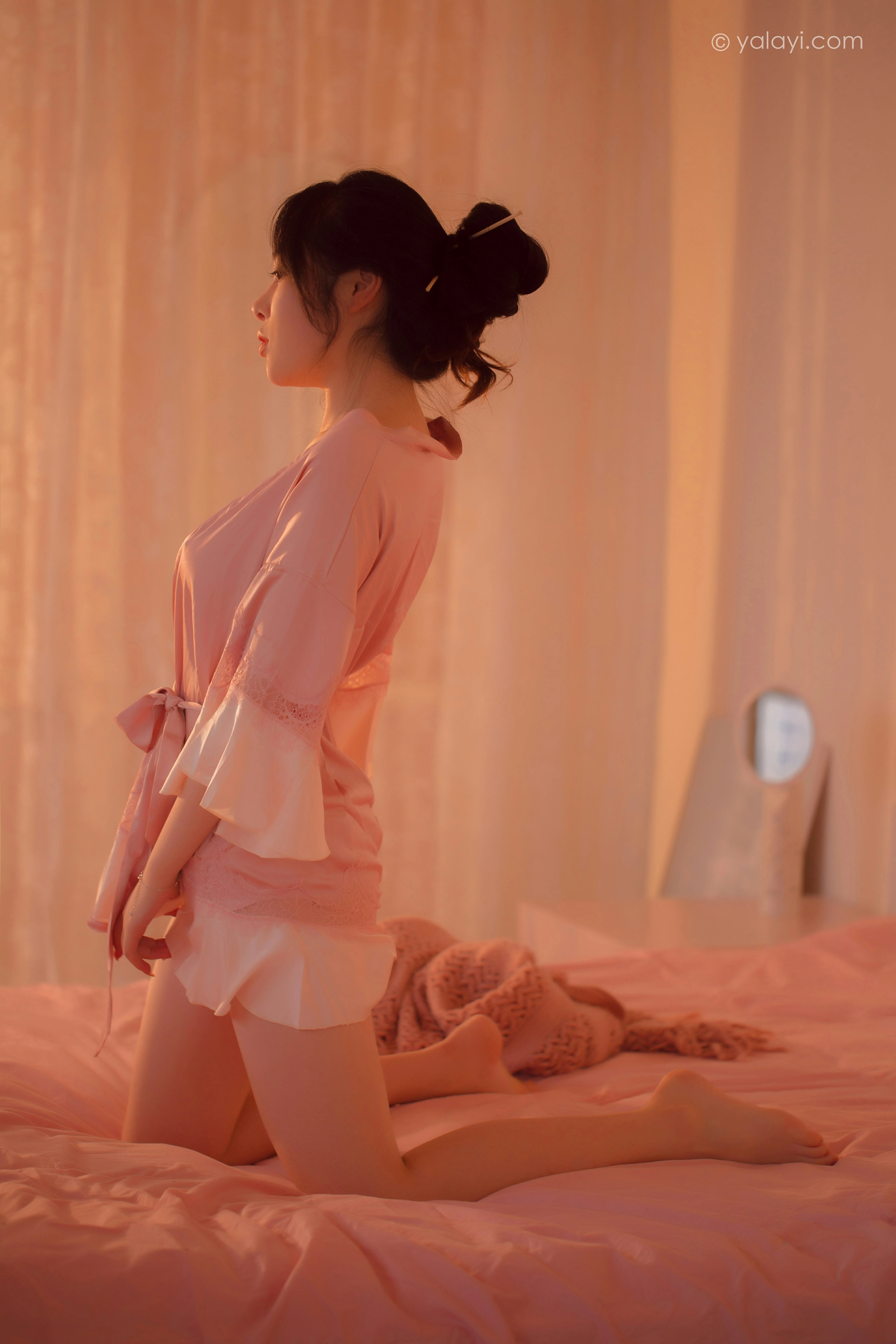 [YALAYI雅拉伊]NO.762 寂静中开放 璎珞 粉色蕾丝睡衣性感私房写真集第6张