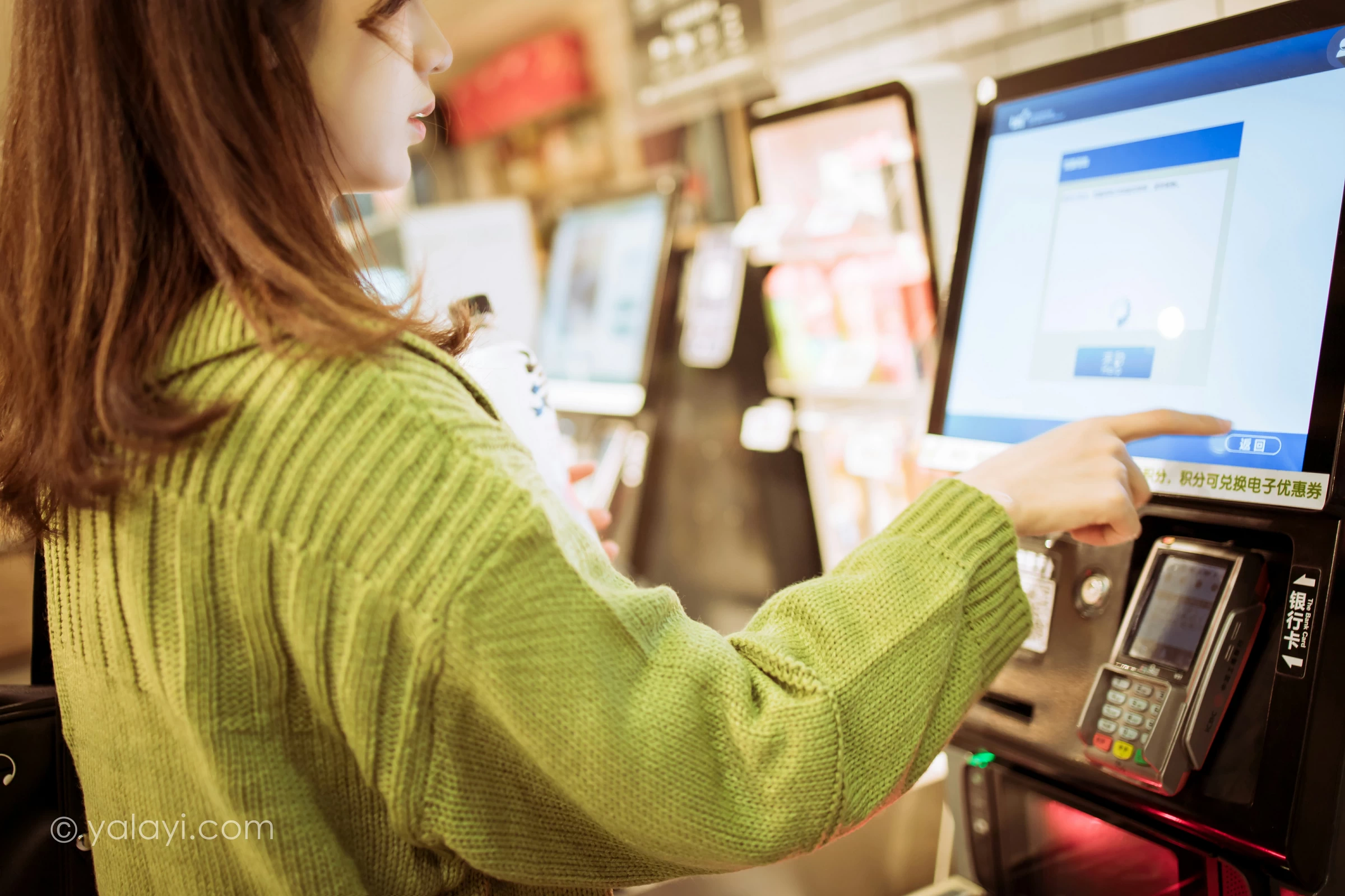 [YALAYI雅拉伊]NO.753 一起补习的日子 果果 连身外套与JK制服加格子短裙清纯写真集第15张