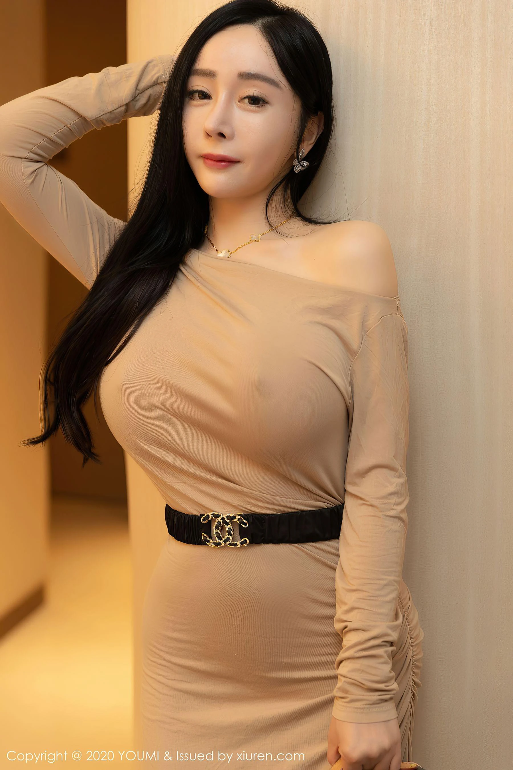 尤蜜荟YouMi Vol.553 允爾第3张