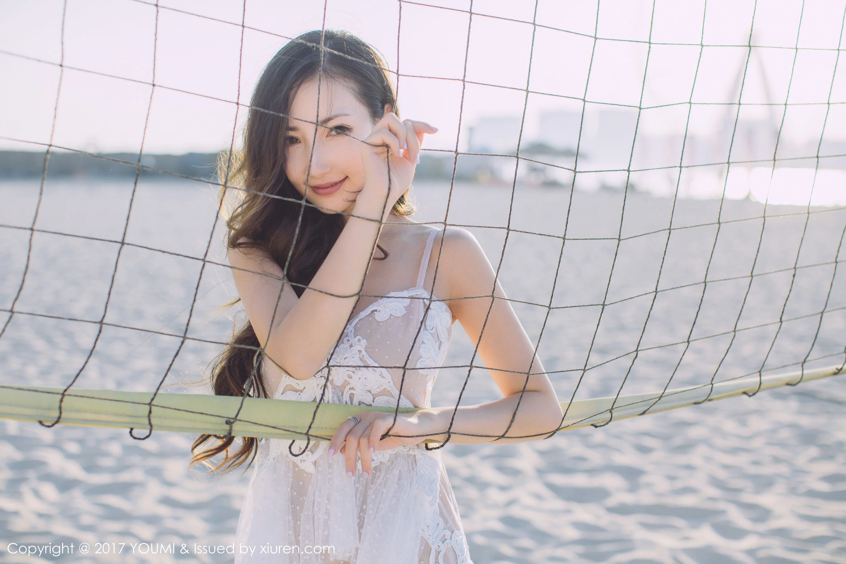 Yumi-尤美《蓝天银滩白云佳人美》 尤蜜荟 VOL.088第9张
