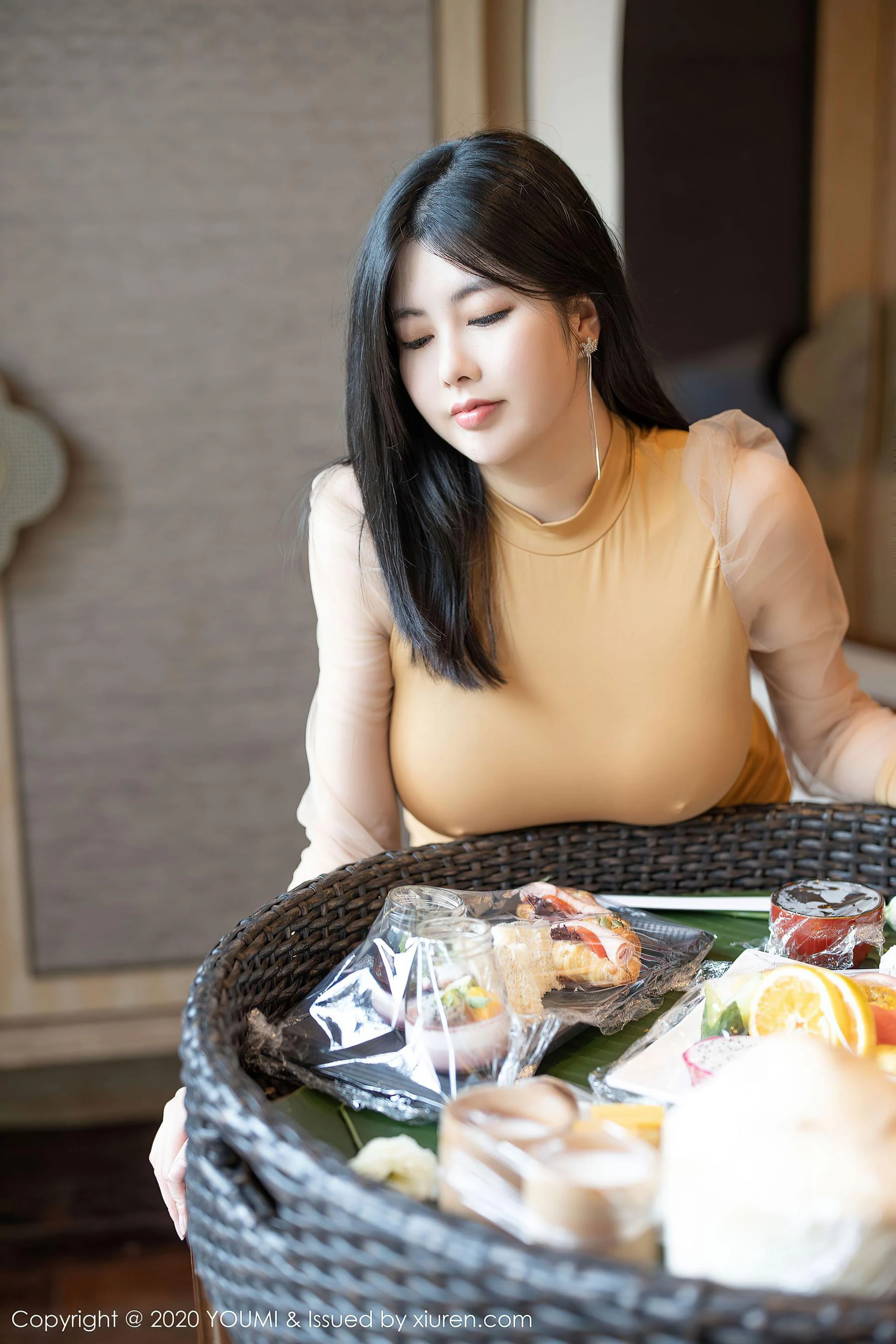 尤蜜荟YouMi Vol.528 娜露Selena第5张