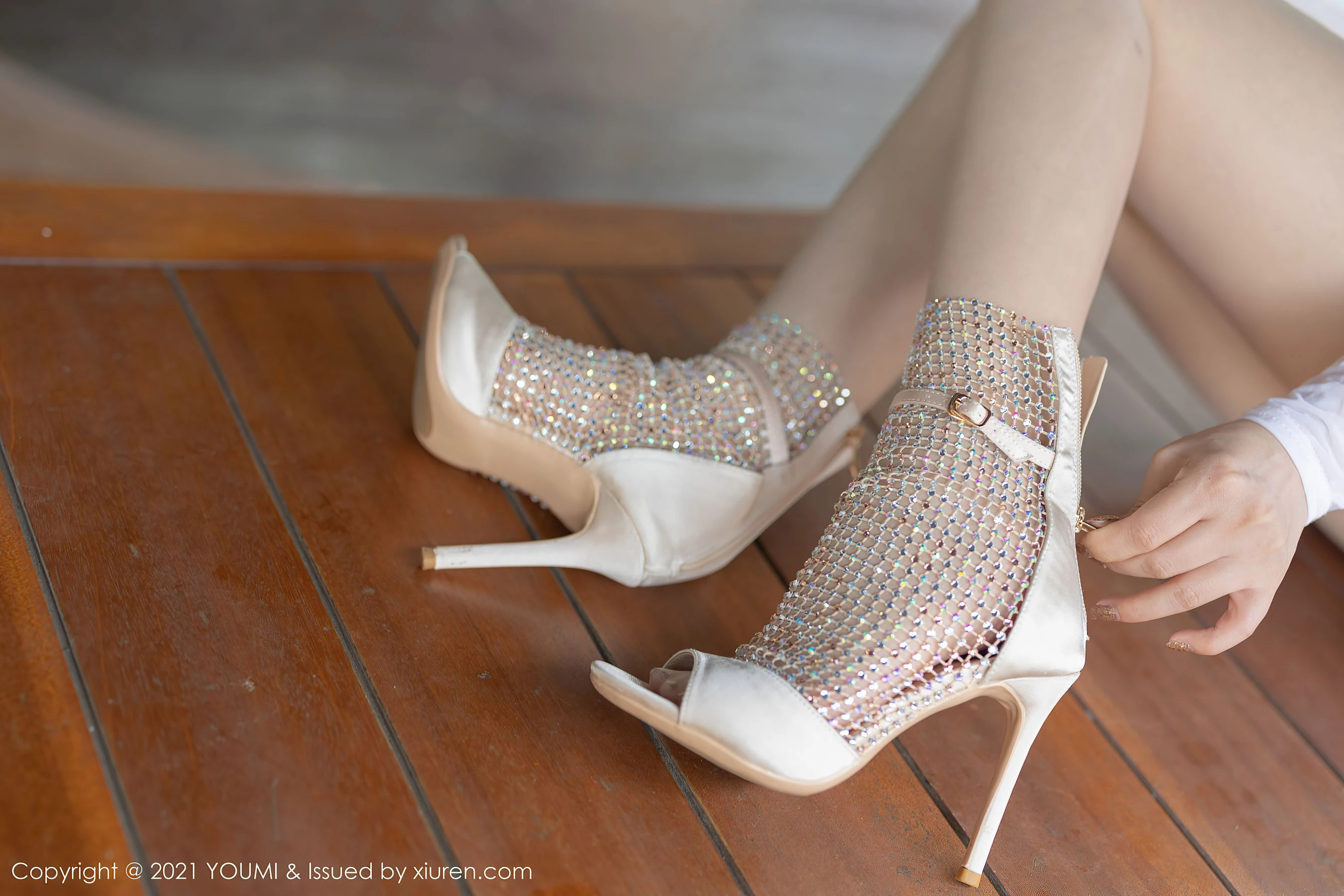 尤蜜荟YouMi Vol.703 允爾第16张