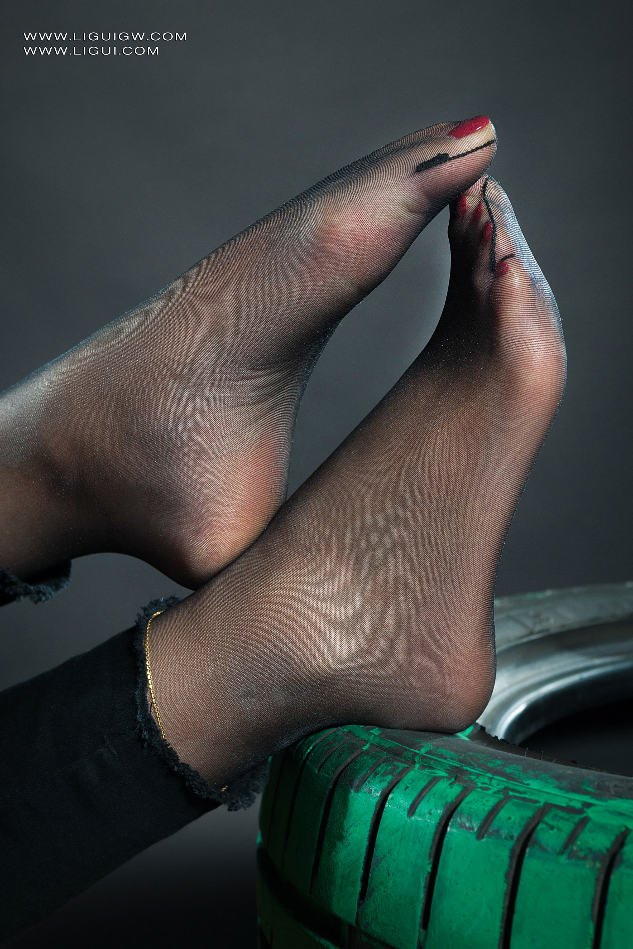 [Ligui丽柜] 2025.11.03《红与黑的激情碰撞》维拉 Weila第15张